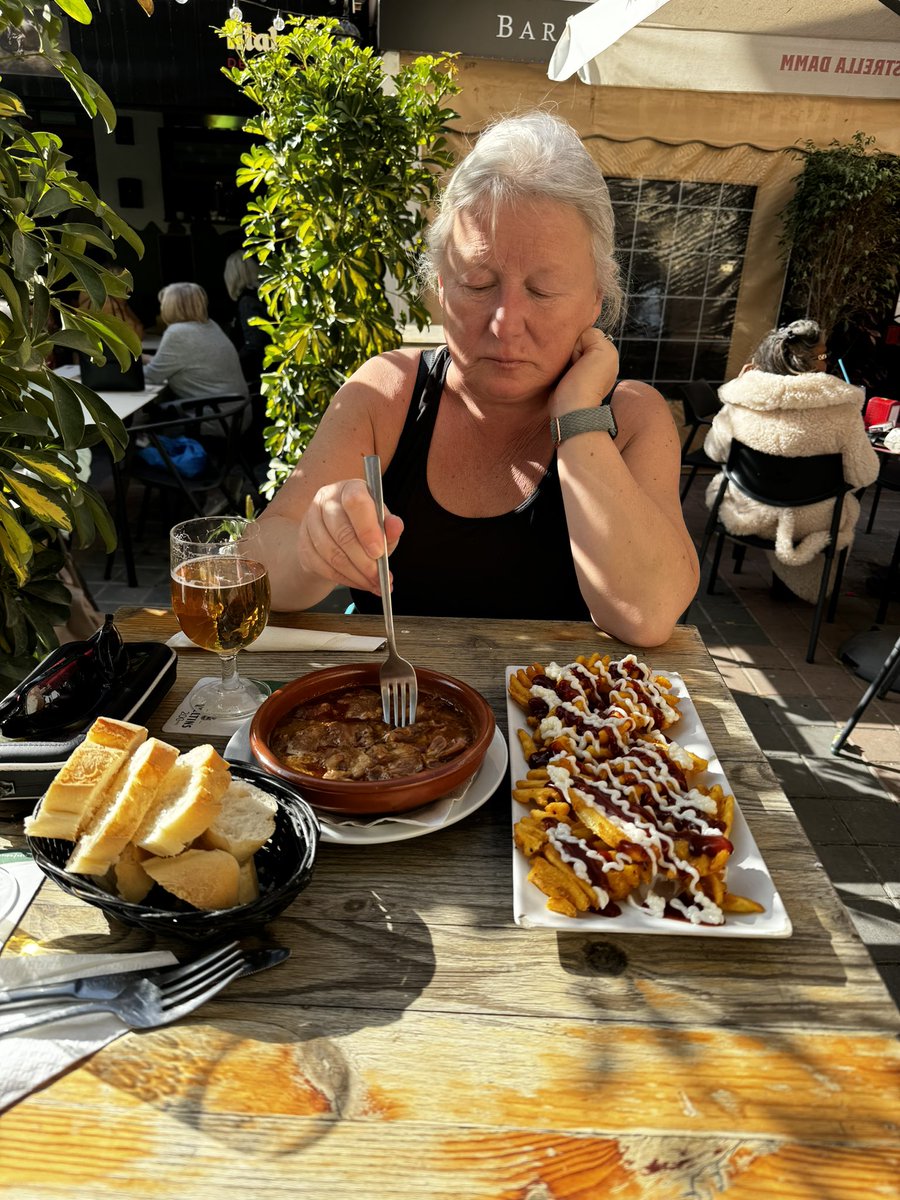 Perfect Saturday afternoon 😉

Sun and tasty tapas