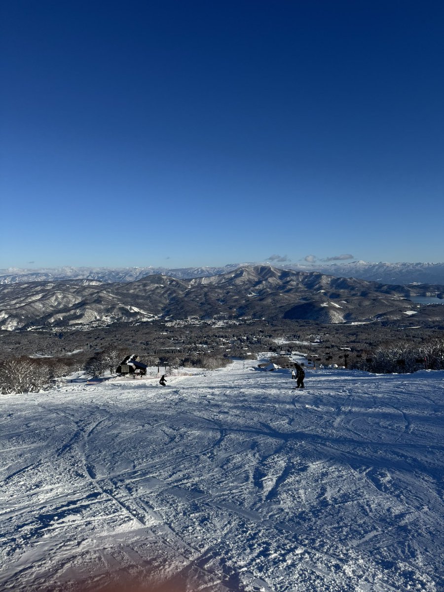 kai_gun125's tweet photo. ミサ食べて久しぶりに滑った！⛄️ https://t.co/M49nvvSJYE