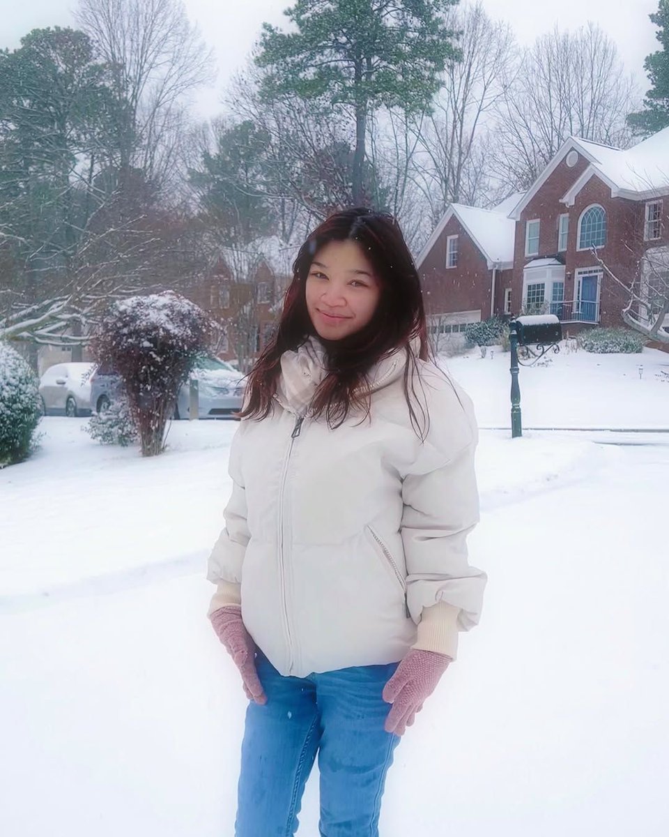 We hope all of you are bundling up this weekend! 🌨️ ❄️ 

Photo Credit: #BoopTheMusical actress Angelica Hale