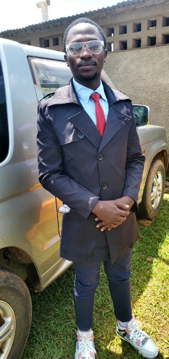 MoiseKyamba's tweet photo. Car l’oppression peut faire qu’un sage agisse comme un fou, et un cadeau peut détruire le cœur d'un juge sage . Mk https://t.co/ExHxWt0MMb
