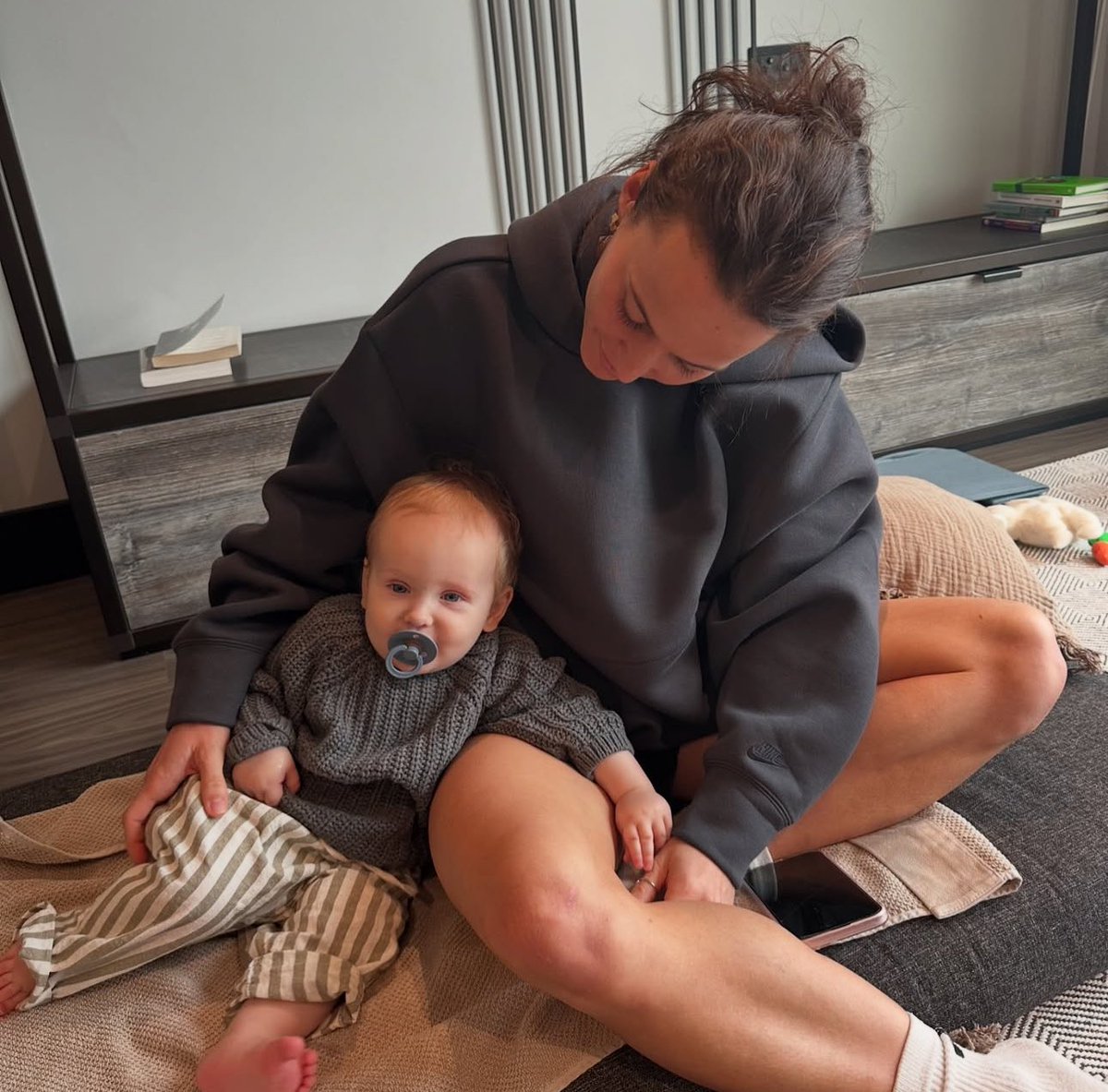 CHRISCROWLCY's tweet image. julesss posted: England, it’s been a pleasure. Onto new adventures . . . 👀 🇺🇸