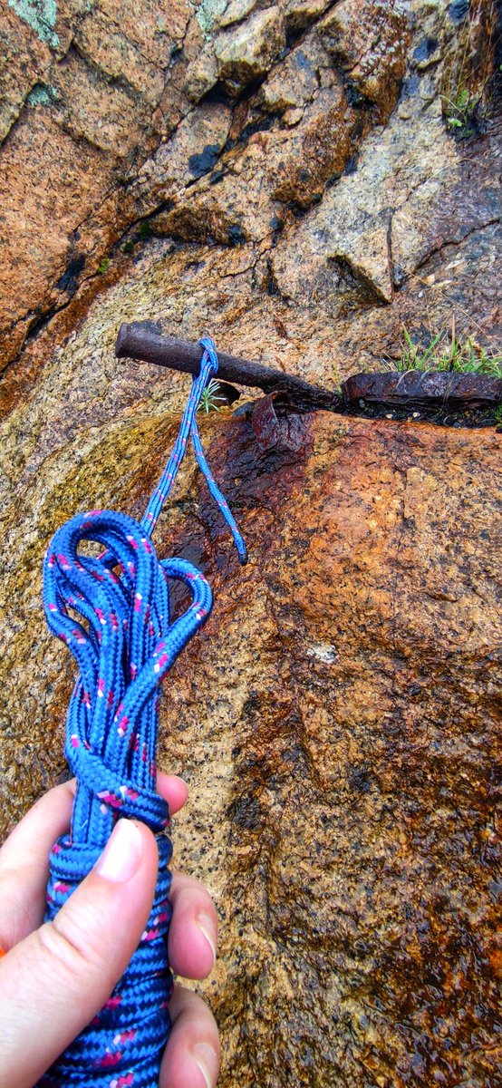 JunFender's tweet photo. Silly me... I saw this rope at the supermarket... had to buy it, I don't really need it but... you know... reminds me of something... 🤣" oh damned #Timefall... the anchor is ruined" 🤣 #DeathStranding #hideokojima #rope https://t.co/ZaKuGexpXn