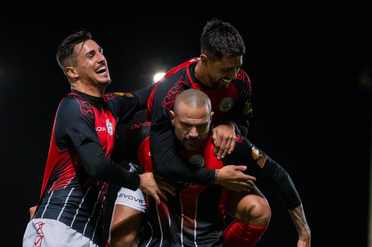 📝 Match Report 

⭐️ <a href="/kike9most/">kike_94</a> inspired Lincoln to victory over Europa last night as he proved pivotal in a 3-1 win

👉 lincolnredimpsfc.co.uk/Matchreport.as…

#LRI #GFL 👹