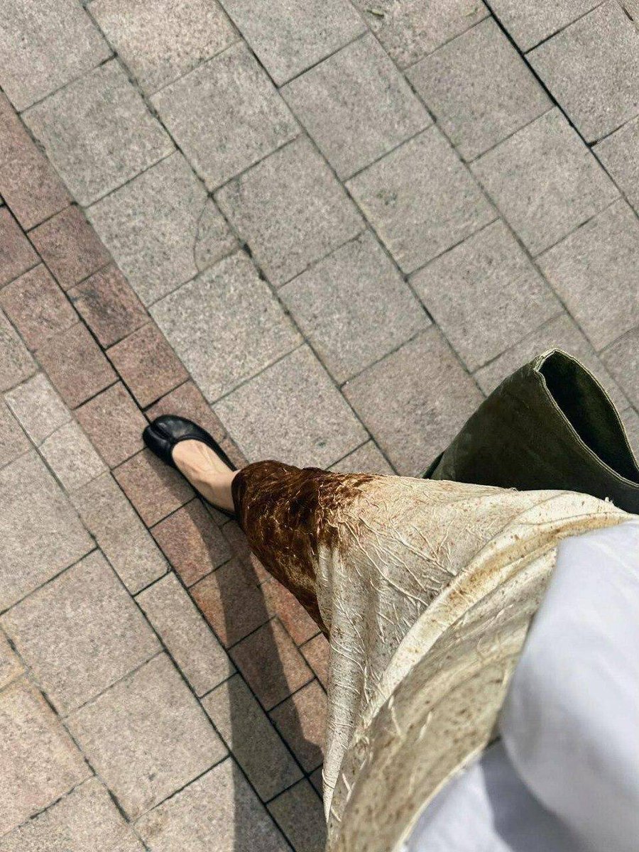 exilaylockbay's tweet photo. Embracing the little moments that make life beautiful! 🌞 Stepping out in style, ready for a day filled with adventure and inspiration. Every path has a story—here’s to creating more! 💖 #EverydayLife #FashionJourney https://t.co/tNXxFZQhbt