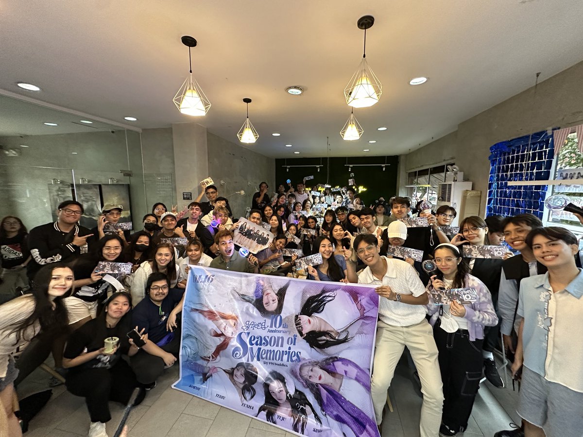 PH_Buddies's tweet photo. GFriend 10th Anniversary: 'Season of Memories' Cupsleeve Event

Thank you so much GFriend for bringing us together. We will always wait for you 🫶

Thank you for coming filo buddies! We reached around 70 attendees today l🥹

#여자친구 #GFRIEND
#Season_of_Memories 
#PHBuddies https://t.co/tz4ikkrJal
