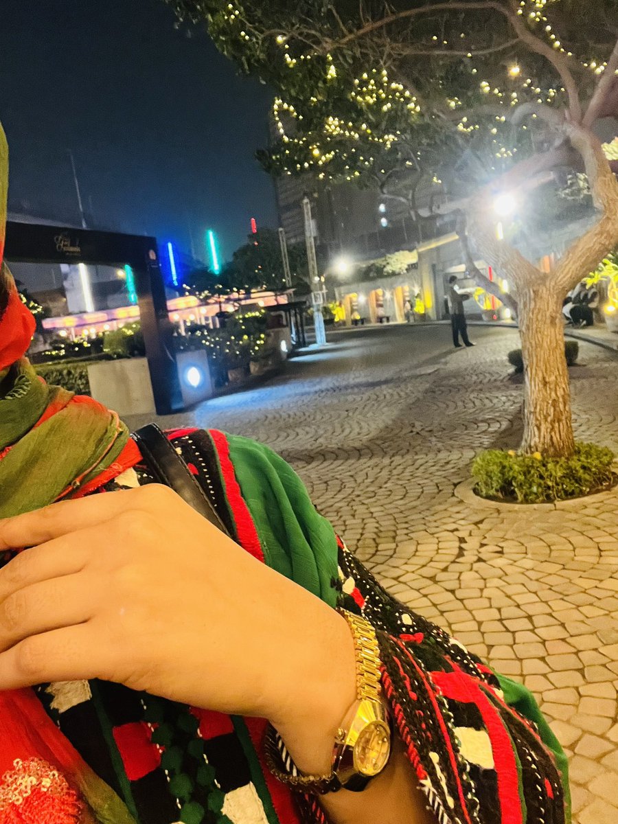 sababaloch2310's tweet photo. 🌊🫶 https://t.co/Ju8oeUPp8e