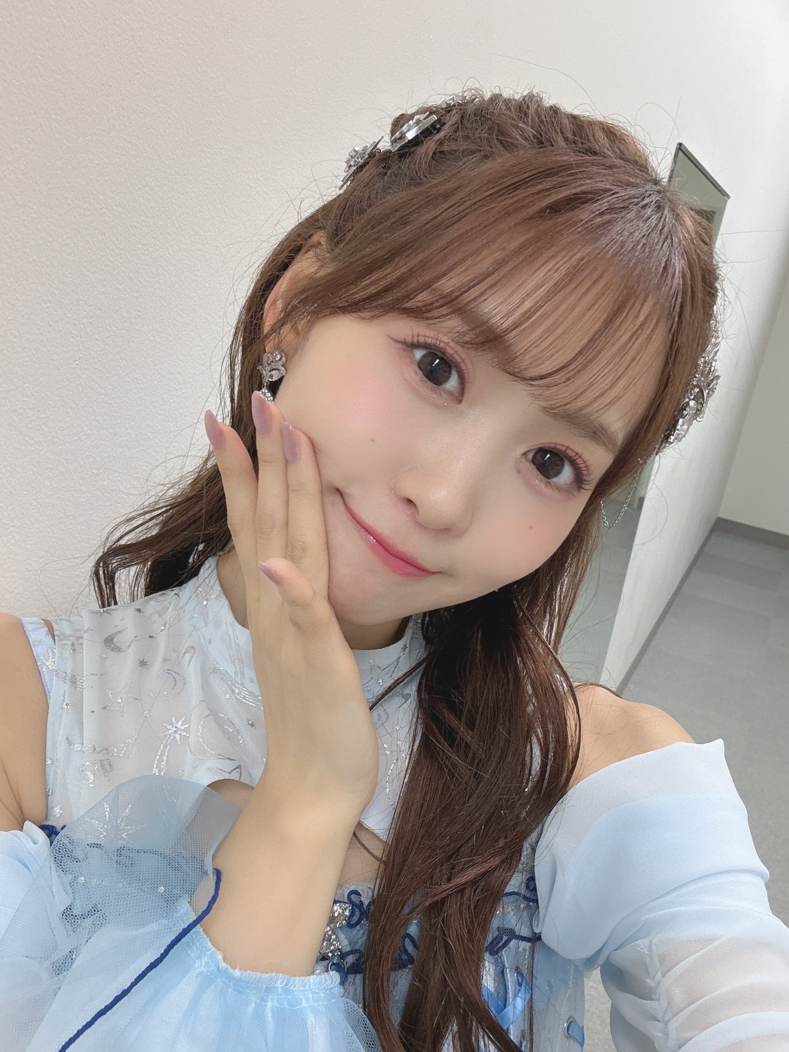 芹澤優 複製サイン入り等身大タペストリー i☆Ris