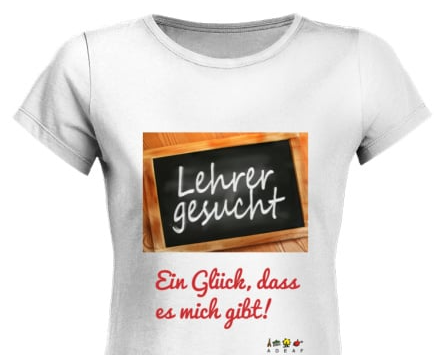 ADEAF_nationale's tweet photo. On dit que les professeurs d'allemand sont de plus en plus rares ... Raison de plus de d'afficher fièrement 💪notre existence.  Vous n'avez pas encore votre T-shirt ? Commandez-le vite ici ➡️
https://t.co/5Ys5lcokHU
 #ProfesseursAllemand #ADEAF #CultureAllemande #LangueAllemande https://t.co/apX088aBm5