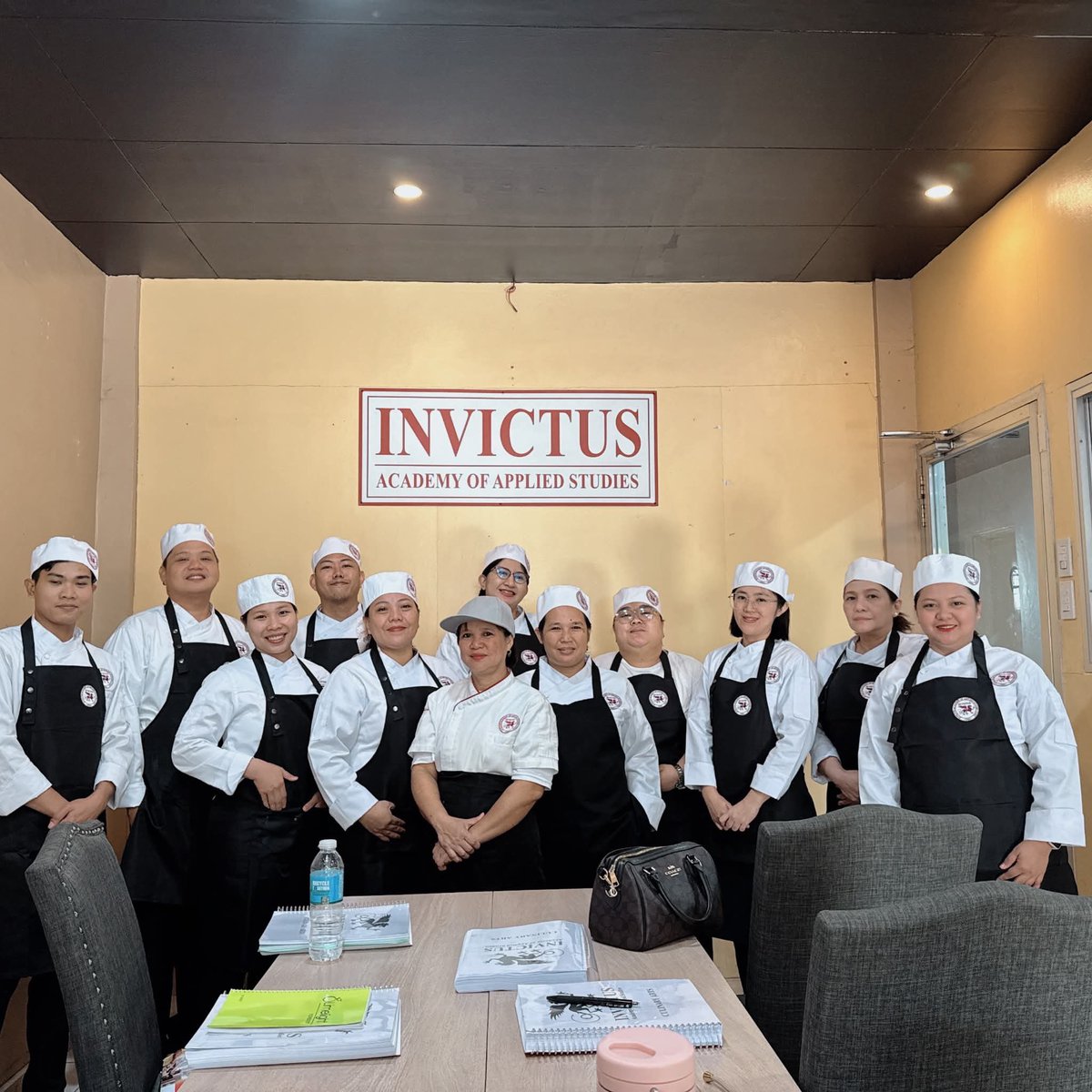 InvictusSemasPh's tweet photo. https://t.co/t4EIWgr1AV