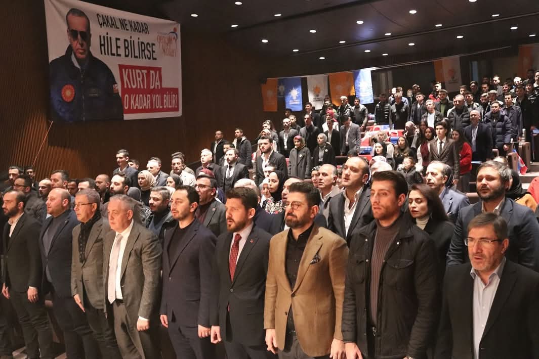 HKBARAN's tweet photo. Ak partimiz'in Eyüpsultan Gençlikkolları 6. Olağan kongresinin hayırlara vesile olmasını diler, @mburakcebioglu kardeşimize ve yönetimine başarılar dilerim.

@Muhmmtvanlioglu 
@CCekerek 
@eyupilceakparti 
@eyupakgenclik https://t.co/zeuDtHmMA4