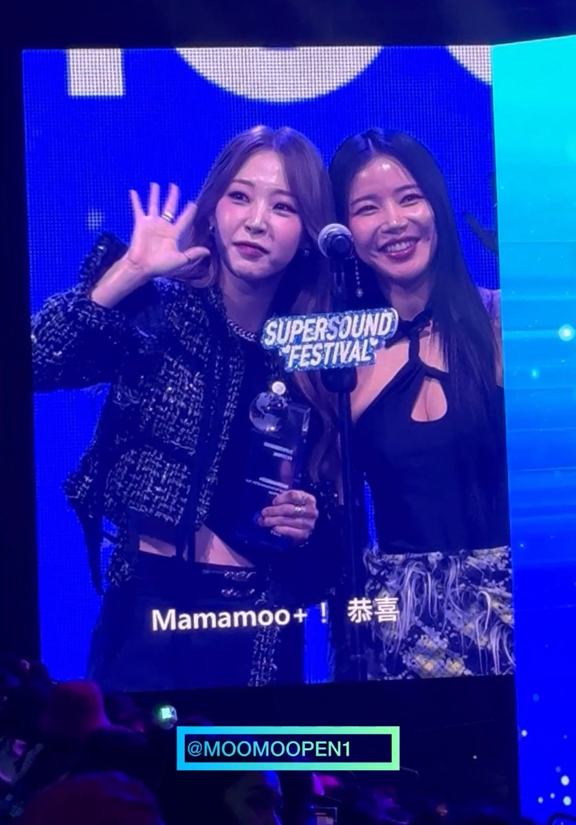 MooMooPen1's tweet image. 180125 Supersound Fest in Macau

MAMAMOO+ Won Best Vocal Performance of the Year Grand Prize 🥹🥹my moonsun heart

#MAMAMOOplus #솔라 #문별 #MAMAMOO