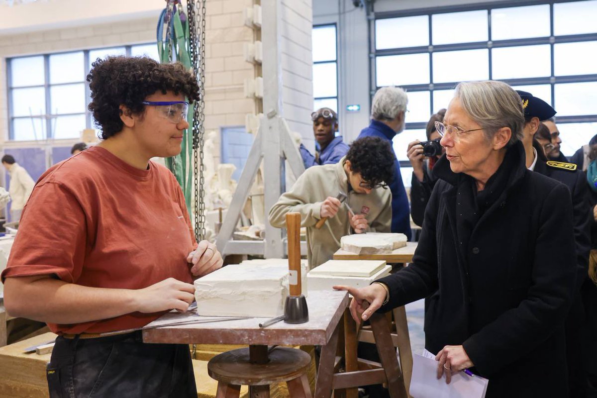 Élisabeth BORNE tweet media