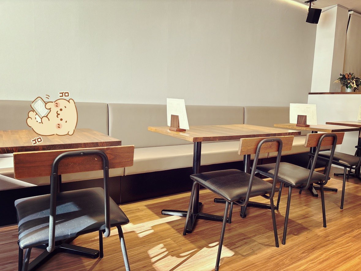 kurarara_u's tweet photo. しろたんとCafe G☕️⊂(=・ω・=)⊃🍰その2
#しろたん #CafeG https://t.co/ZBlNDURIAq