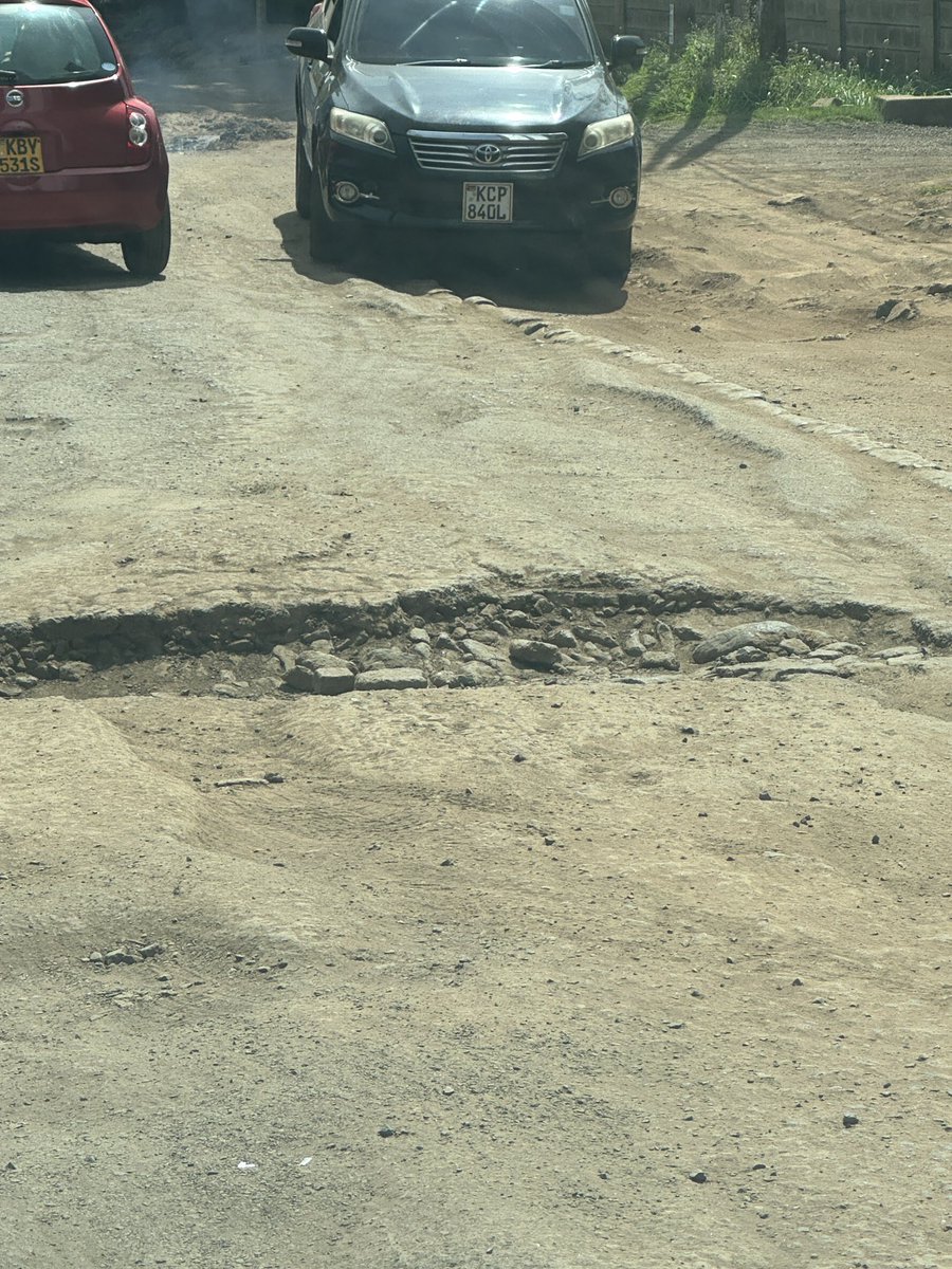 Alfayaz11's tweet image. This road will not be forgotten trust me. The residents of this area are going through hell daily, those who use this road like the pedestrians and motorist go through the same equally. I know that one day those responsible for this neglect will be held accountable each one…