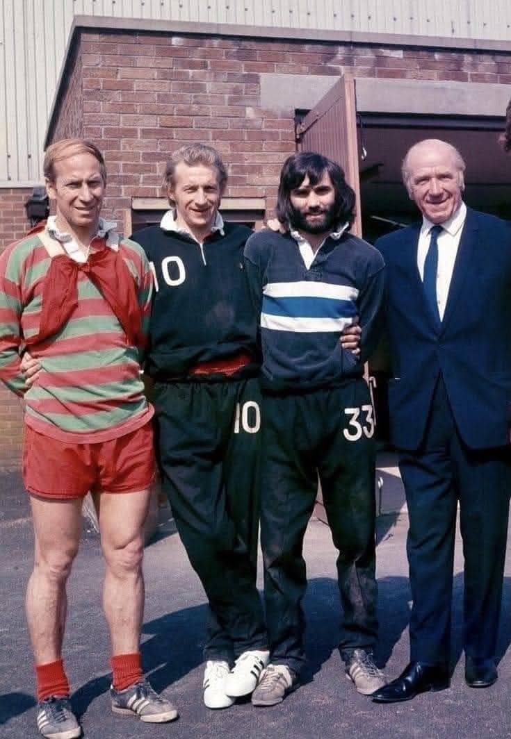 garynic67's tweet photo. United forever 
#DenisLaw https://t.co/VuInCP5Of9