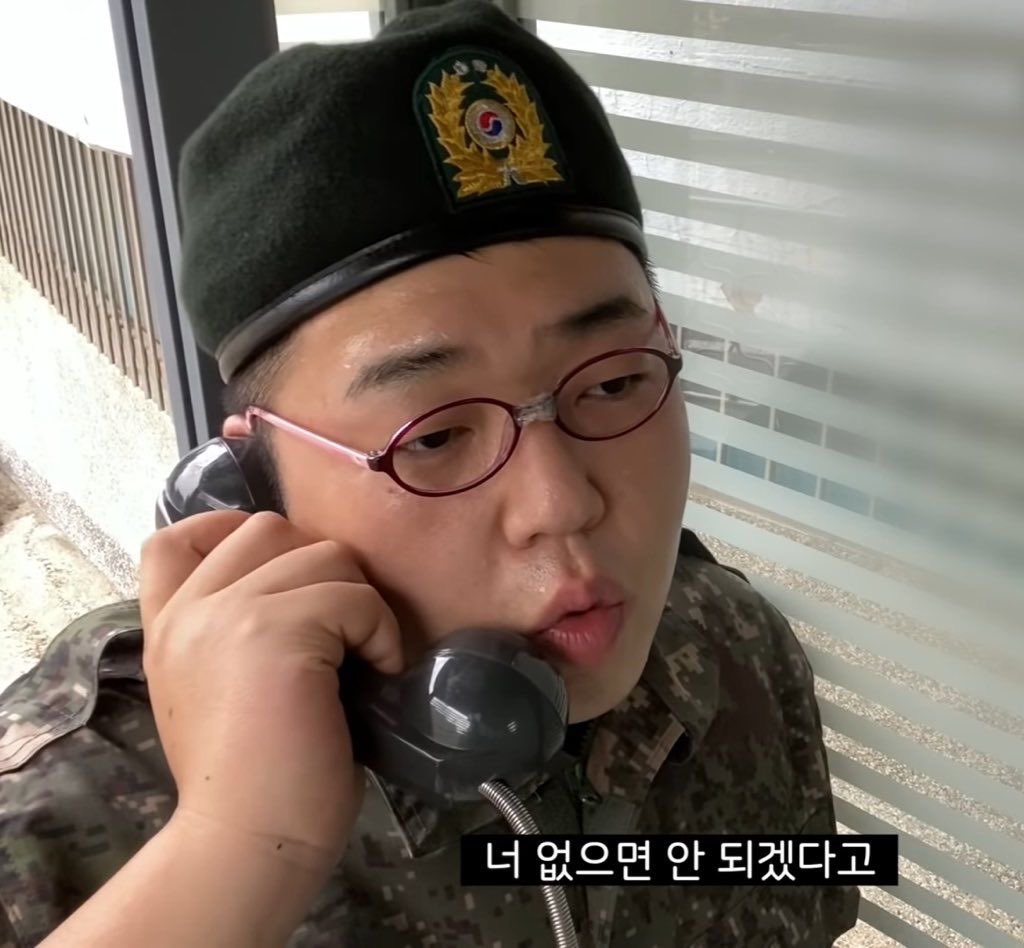 딸기 (@i214ux) on Twitter photo 