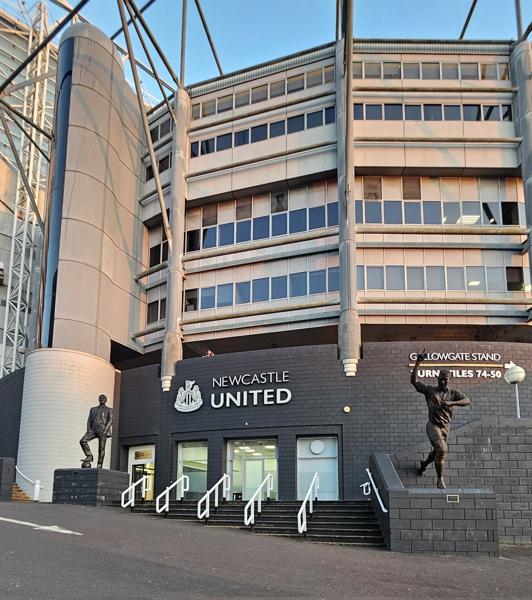 Matchday #afcb 🍒 ⚽️