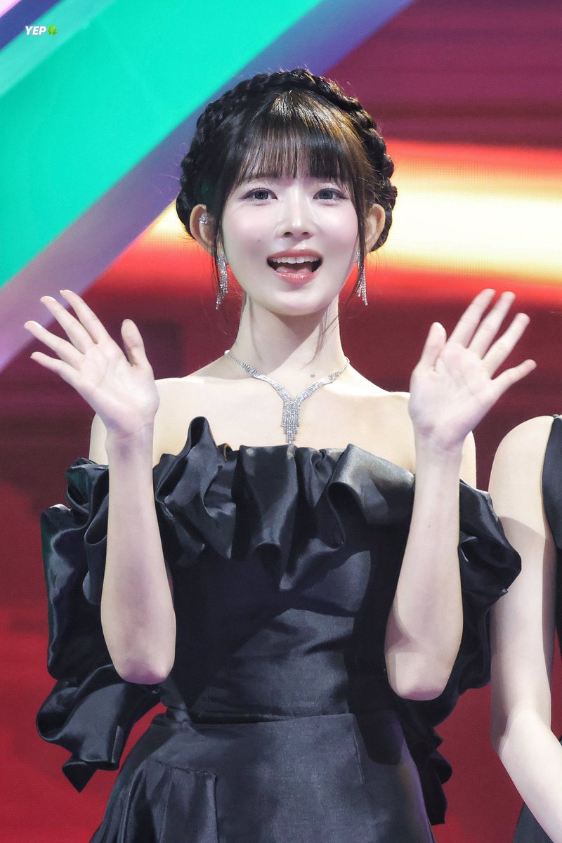 <a href="/hparkjay/">JAY</a> Jangan lupa gunakan properti yang sudah disiapkan untuk menambah keseruan! x.com/valiantoflegen…