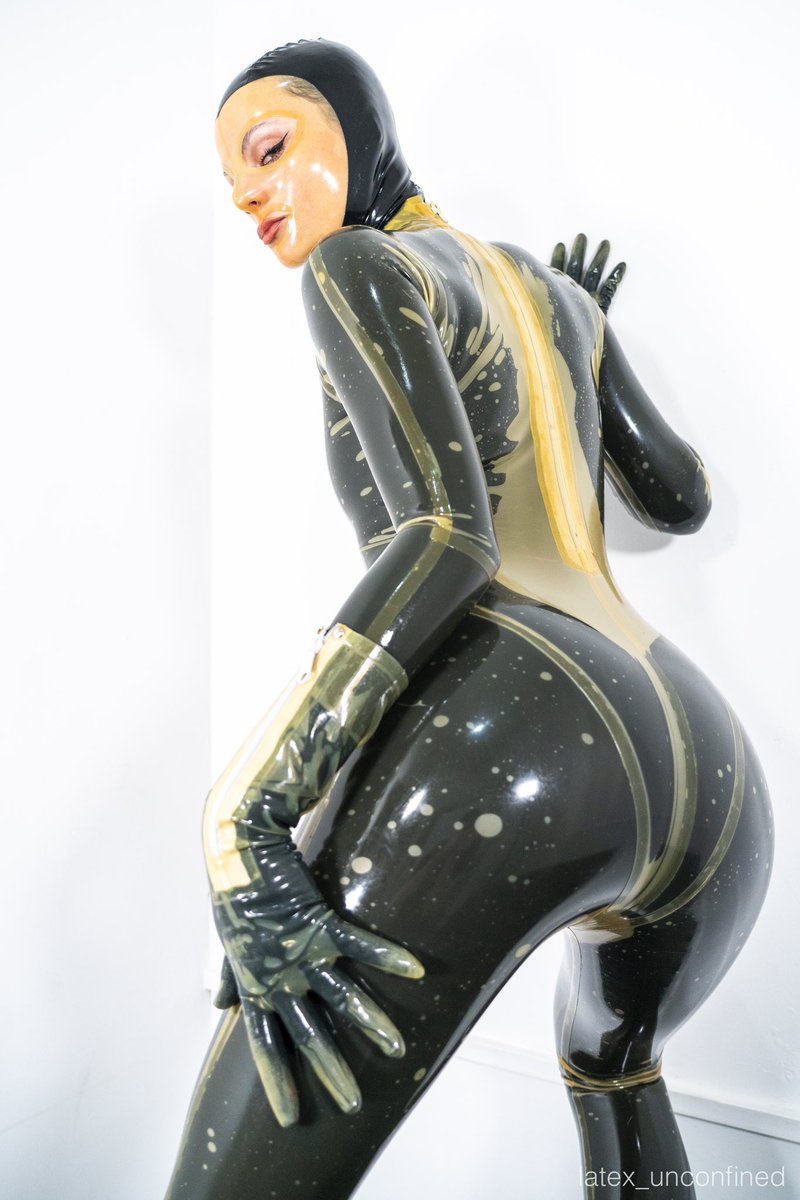 Mistress Ae (@_mistressae) on Twitter photo From my most recent shooting with <a href="/ltx_unconfined/">latex_unconfined</a> 👽
Latex catsuit • Layers of latex • Translucent latex From my most recent shooting with <a href="/ltx_unconfined/">latex_unconfined</a> 👽
Latex catsuit • Layers of latex • Translucent latex