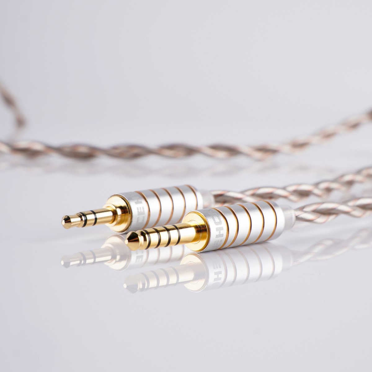 NicehckAudio's tweet photo. 🔥MixDNA Latest sale information🎉
Regular price $26.99→ Sale price $22.5
🎶6N Silver + Copper + 6N Oxygen-Free Copper OFC Mixed Conductor
The female vocals are clear, with extended highs and rich details, plus clear low-frequency imaging.
#NICEHCK #discounts #MixDNA #Deals https://t.co/dV8ruMJwRs