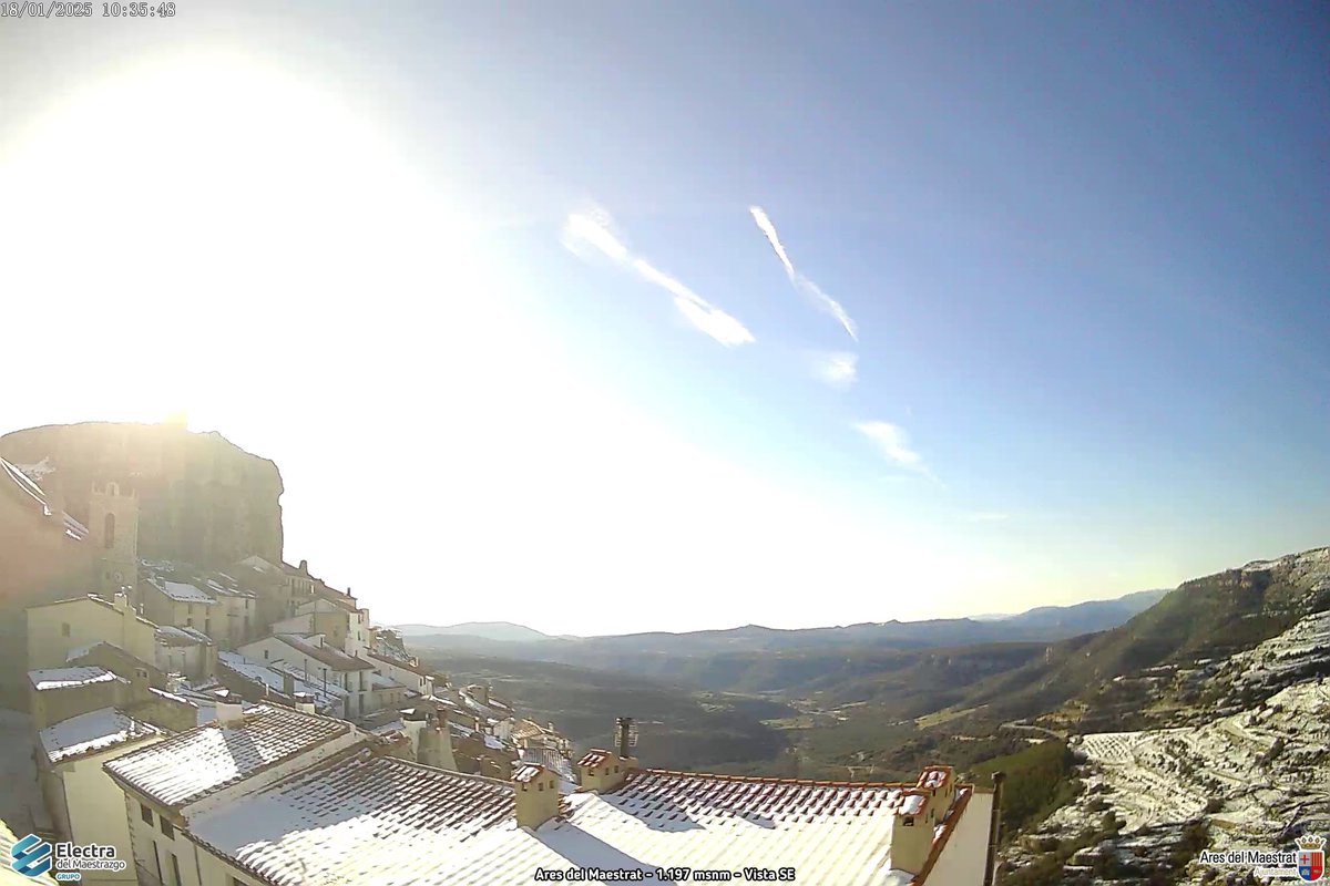avamet's tweet photo. Bon dia! Webcams de la Pobla del Bellestar (Vilafranca), Castellfort, Coratxà i Ares del Maestrat. ❄️

Passeu un bon dissabte i abrigueu-vos! 🙂 https://t.co/hBOqcj4Prm