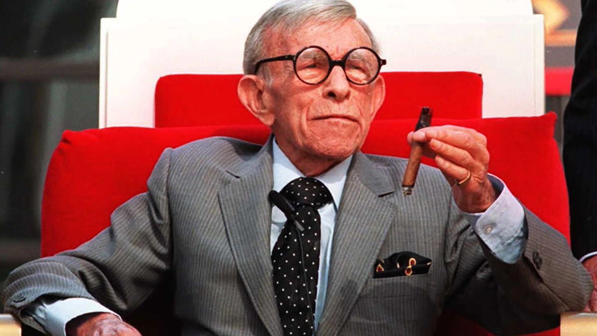 Antho_Repartie's tweet image. À presque 99 ans, l'acteur George Burns est questionné sur âge. Sa réponse :

- Je suis très vieux. D’ailleurs, quand j’étais petit, la mer Morte n’était que malade.
