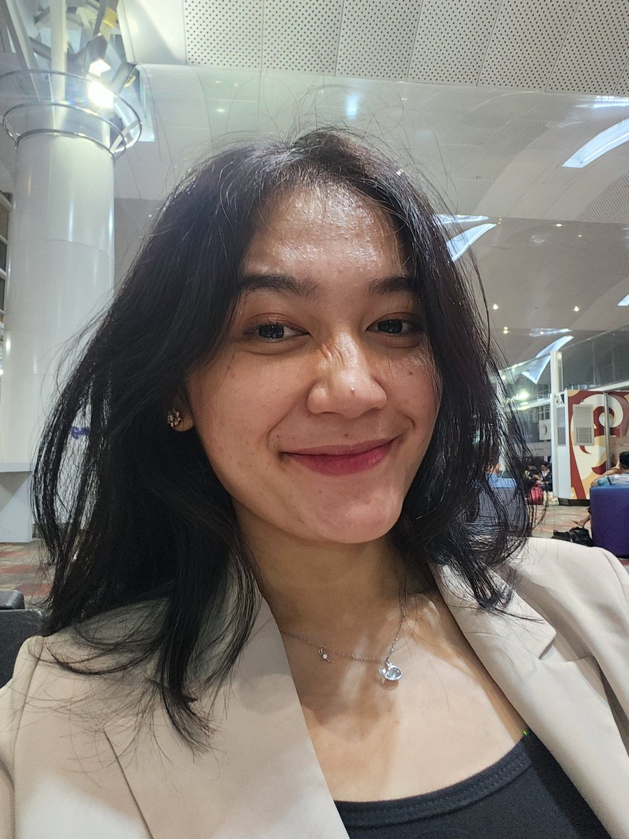 calledengah's tweet photo. Kl >> Kantor https://t.co/pBy36h3q5D