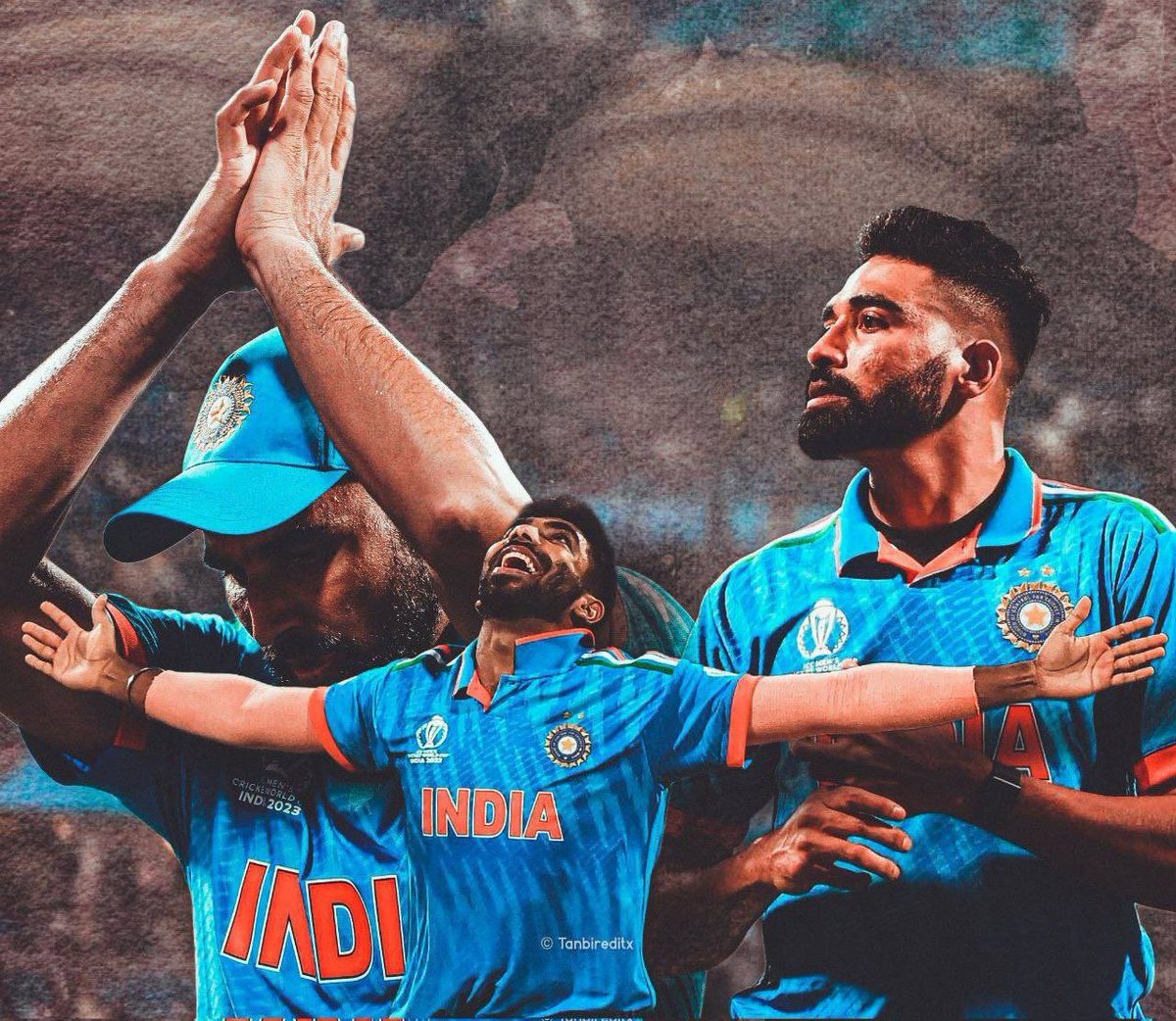 Hamzu_18's tweet photo. So we won't see Bumrah, Siraj and Shami bowling trio in the Champions Trophy💔💔
@mdsirajofficial More Power To You ❤️❤️
#siraj #ChampionsTrophy2025 #India https://t.co/0tGfDnVuI7