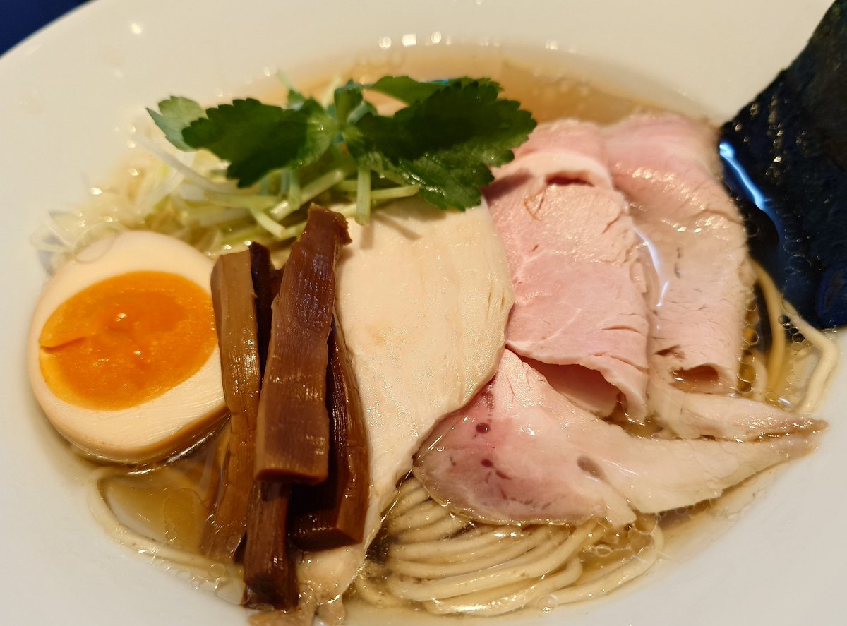 isofurabon6969's tweet image. Fishmenさんで煮干しそばと牡蠣の和え玉をいただきました🍜
久しぶりのFishmenさん、煮干しそばが加わった代わりに濃厚煮干しそばや煮干しつけそばが無くなってました😢
煮干しそばはよしかわさんの煮干し白とほぼ同じテイスト😋
万人受けしないのかも知れませんが濃厚が恋しい😇
#Fishmen 
#北本市