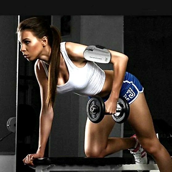 flucxdeals's tweet photo. 🔥 SWEAT NOW, SHINE LATER🔥"

Elevate your workout game with this sleek, armband and crush your fitness goals. 

Order one here 👇🏾
https://t.co/Z2gBRe8XLH

 💪One size fits all
📱 Holds your phone safely 
💧 Sweat-resistant material

#Uhuru #MasculinitySaturday #InuaJamiiProgram https://t.co/yAPWrKCAU2
