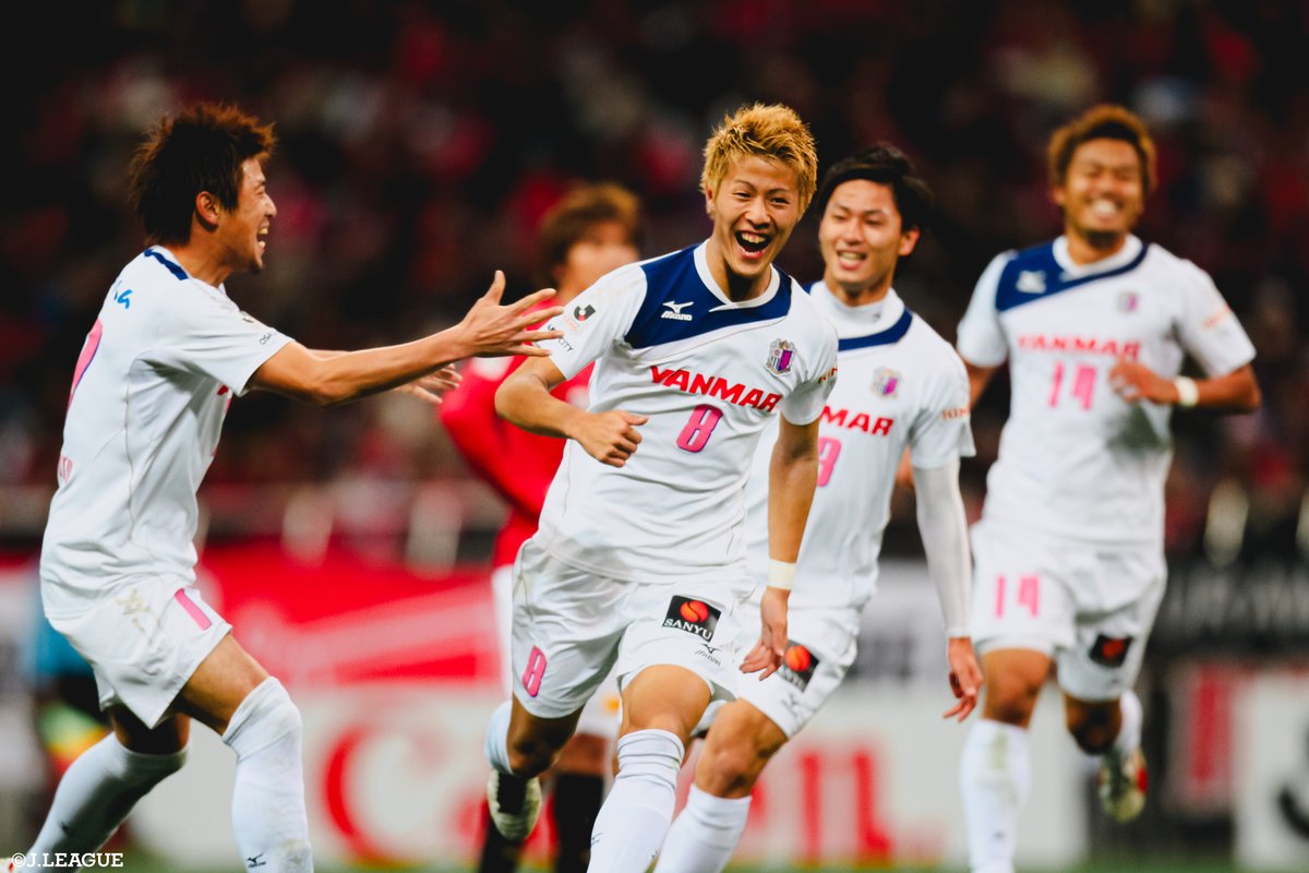 J_League's tweet image. #柿谷曜一朗 選手が、2024シーズンをもって現役を引退することを発表しました。

柿谷選手、お疲れ様でした💐

2006-2009 @crz_official
2009-2011 @vortis_pr
2012-2014, 2016-2020 @crz_official
2021-2022 @nge_official
2023-2024 @vortis_pr

#Ｊリーグ