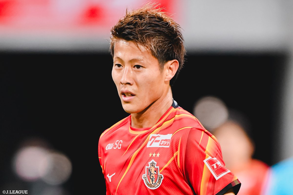 J_League's tweet image. #柿谷曜一朗 選手が、2024シーズンをもって現役を引退することを発表しました。

柿谷選手、お疲れ様でした💐

2006-2009 @crz_official
2009-2011 @vortis_pr
2012-2014, 2016-2020 @crz_official
2021-2022 @nge_official
2023-2024 @vortis_pr

#Ｊリーグ