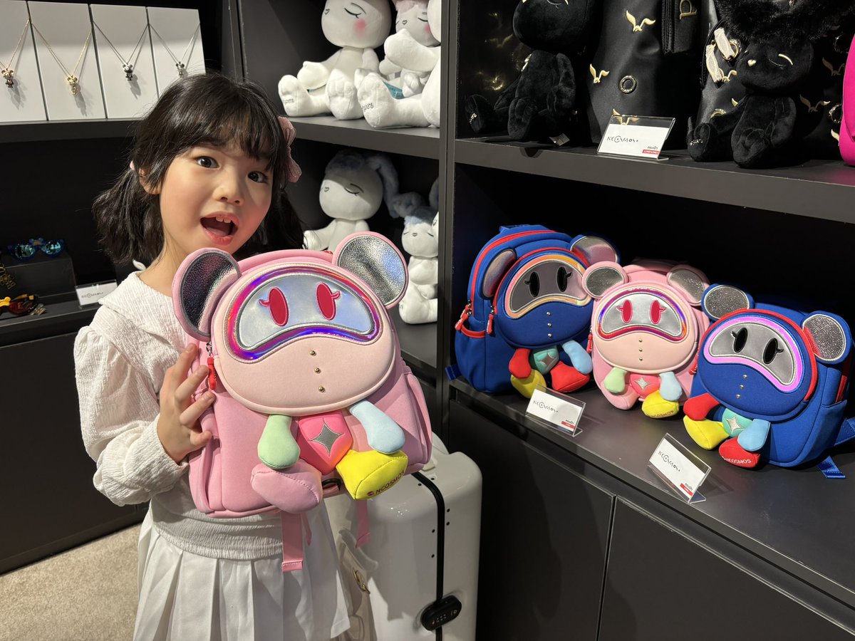 himawarifcfc's tweet image. น่ารักกก @spancetimecube  

#cosmosbear #spacetimecube #seaconbangkae