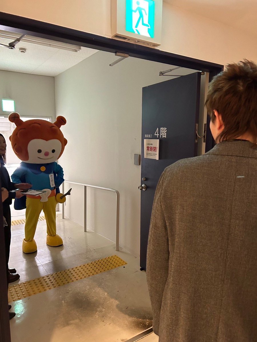 sudaofficial's tweet photo. 映画「サンセット・サンライズ」石巻・仙台凱旋舞台挨拶ありがとうございました！
#岸善幸 #宮藤官九郎 #ホヤぼーや https://t.co/F19bGLrHIV