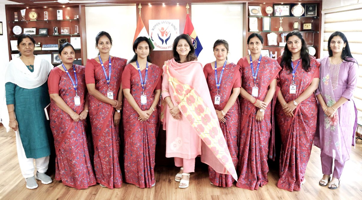 tg_womensafety's tweet photo. 🌟 A Fresh Look at CDEW 🌟
Introducing our new uniforms at the CDEW Family Counselling Centre! Designed to embody professionalism, care, and approachability, this change reflects our mission to create a warm, supportive space for all.
#CDEW #FamilyCounselling #SupportAndCare https://t.co/TuGe35VWux