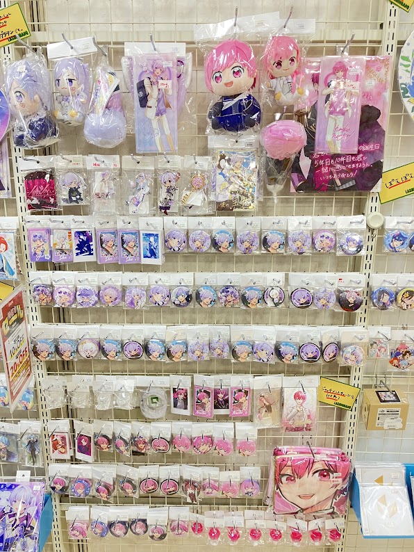 いれいす』『シクフォニ』『クロノヴァ』より 各種グッズ大量入荷です