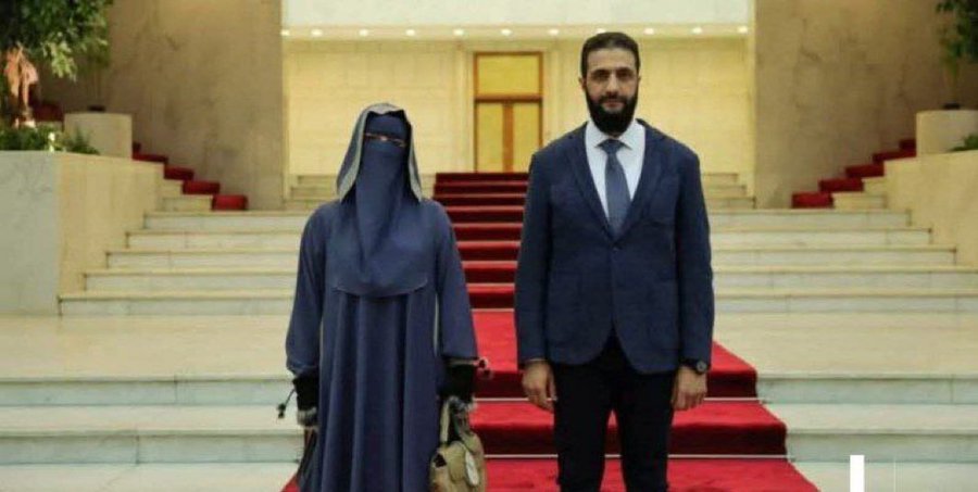 Que pronto falarom algumhas pessoas quando virom umha primavera árabe no Iram e como calam agora. Marionetas ao serviço do imperialismo.