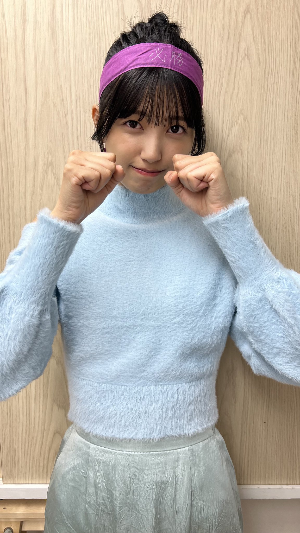 ろんです。お写真の5点おまとめ。 なおまお”冨里奈央＆五百城茉央、寝起きカット解禁 素肌触れ