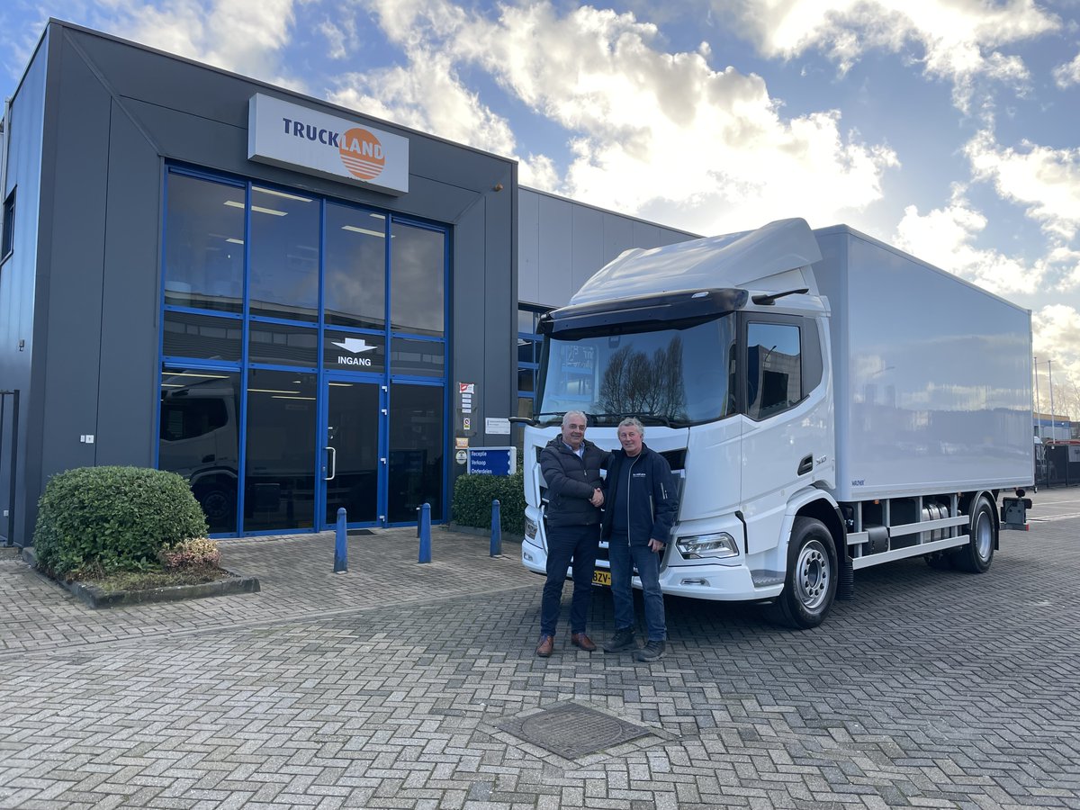 Wij mochten deze mooie DAF XD FA leveren aan G.J. Meijer Sanitair en Tegels.

G.J Meijer is een echt familiebedrijf dat al meer dan 40 jaar een betrouwbare naam is in Almere en omstreken. 

Namens Truckland wensen wij de chauffeurs veel rijplezier toe!

#DAFNederland #Truckland