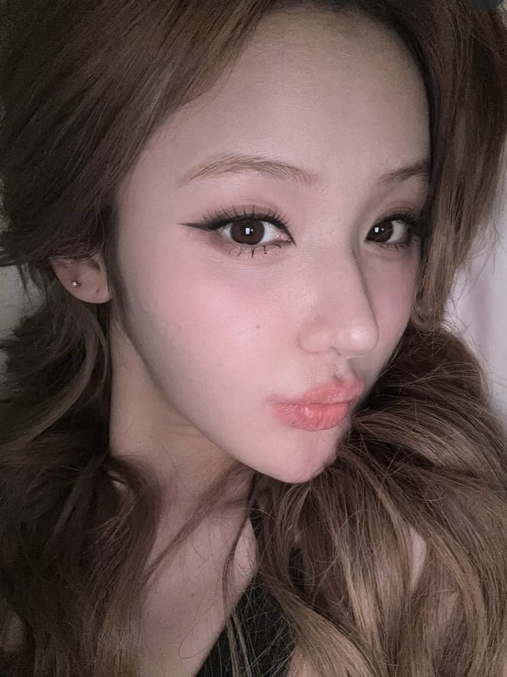 이런씨벌밥먹다가뱉음