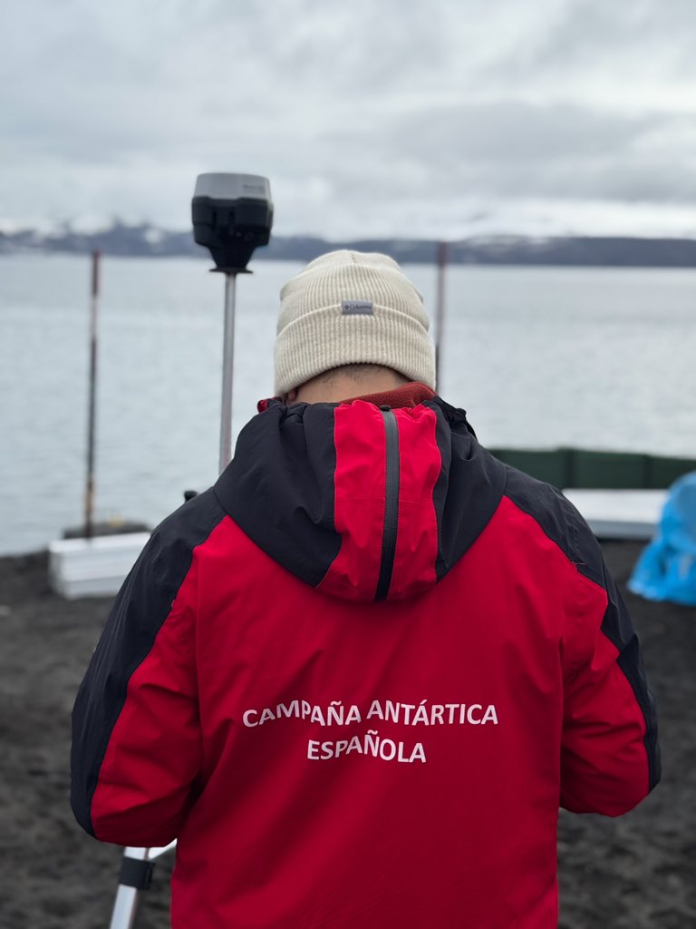 SeaDron (@dronsea) on Twitter photo Primeros vuelos con drones en isla Decepción en esta campaña Antártica del proyecto DICHOSO. Comenzamos haciendo un vuelo LiDAR de la BAE Gabriel de Castilla.
<a href="/CSIC/">CSIC</a> <a href="/ICMAN_CSIC/">ICMAN-CSIC</a> <a href="/CSICAndalExtrem/">CSIC Andalucía y Extremadura</a> <a href="/Antartica_ET/">Campaña Antártica ET</a> Primeros vuelos con drones en isla Decepción en esta campaña Antártica del proyecto DICHOSO. Comenzamos haciendo un vuelo LiDAR de la BAE Gabriel de Castilla.
<a href="/CSIC/">CSIC</a> <a href="/ICMAN_CSIC/">ICMAN-CSIC</a> <a href="/CSICAndalExtrem/">CSIC Andalucía y Extremadura</a> <a href="/Antartica_ET/">Campaña Antártica ET</a>