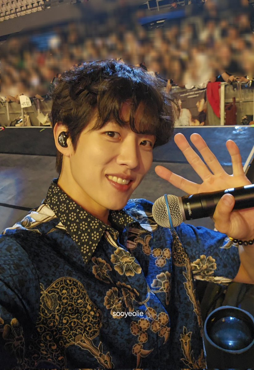 sooyeolie's tweet photo. 250118 INFINITE LIMITED EDITION JAKARTA (sound check)

Sungyeol took my phone and took selfie video 🥺💛 so cute... https://t.co/EUeVNcBReR