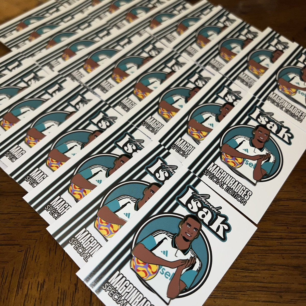 MATCHDAY!

Quick competition. If Isak scores today I’ll giveaway one of these pin badges! 

To enter:

- Repost this tweet BEFORE 12:30 KO 🔁
- Follow the page ✅ <a href="/Magpin1/">Magpin</a> 

#NUFC