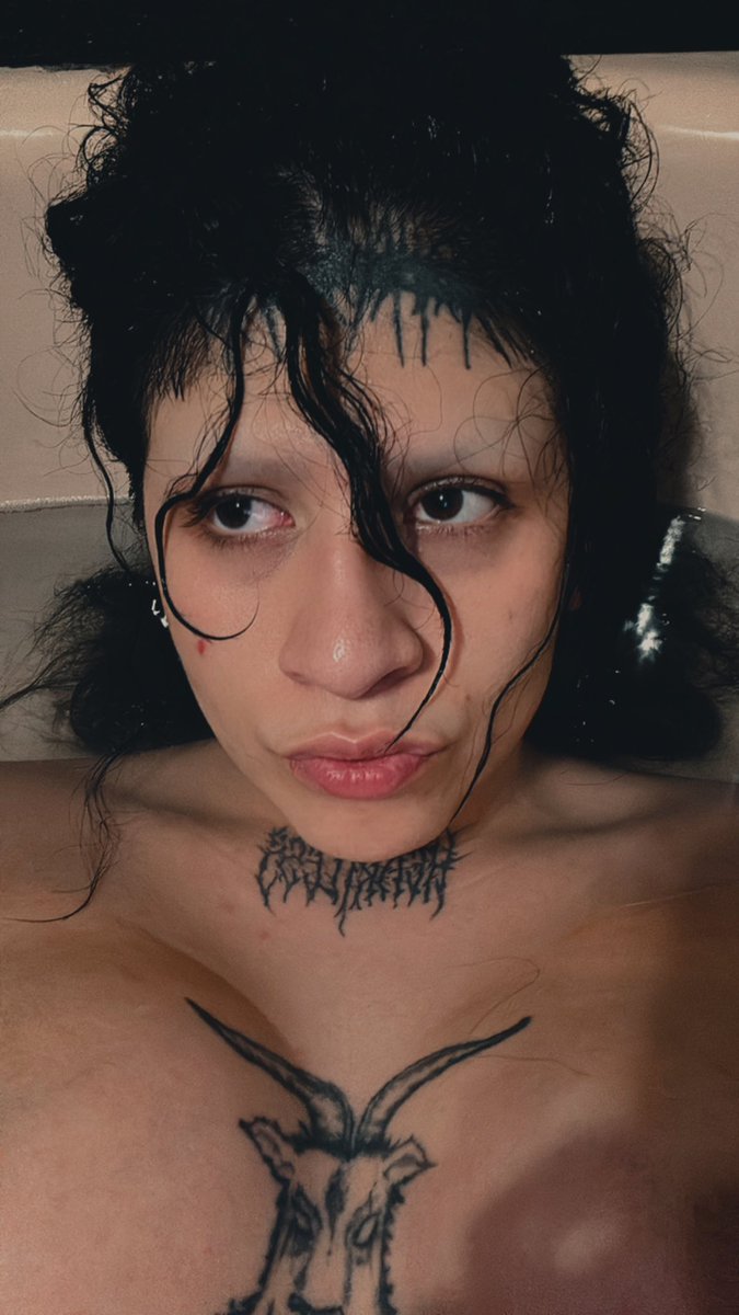 Very late night bath 🛁