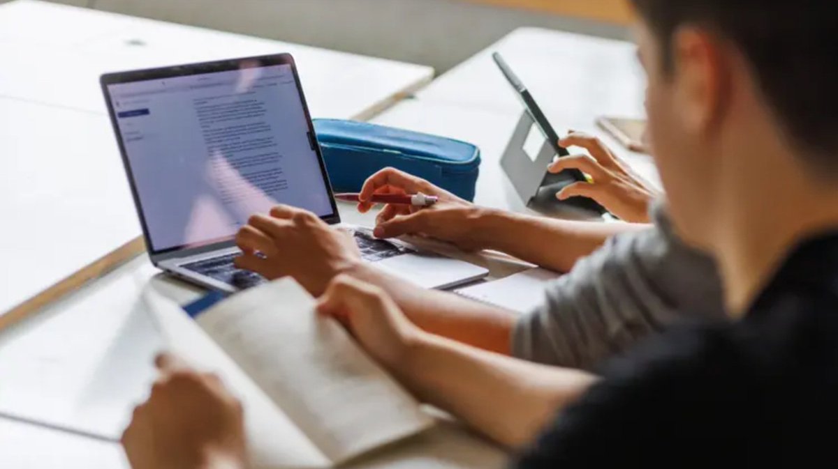 Korrigieren/bewerten mit ChatGPT? Meine Meinung dazu: drewesbloggt.com/2025/01/18/ers…