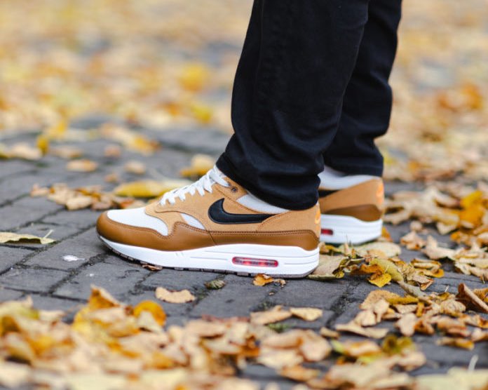nike air max 1 tan