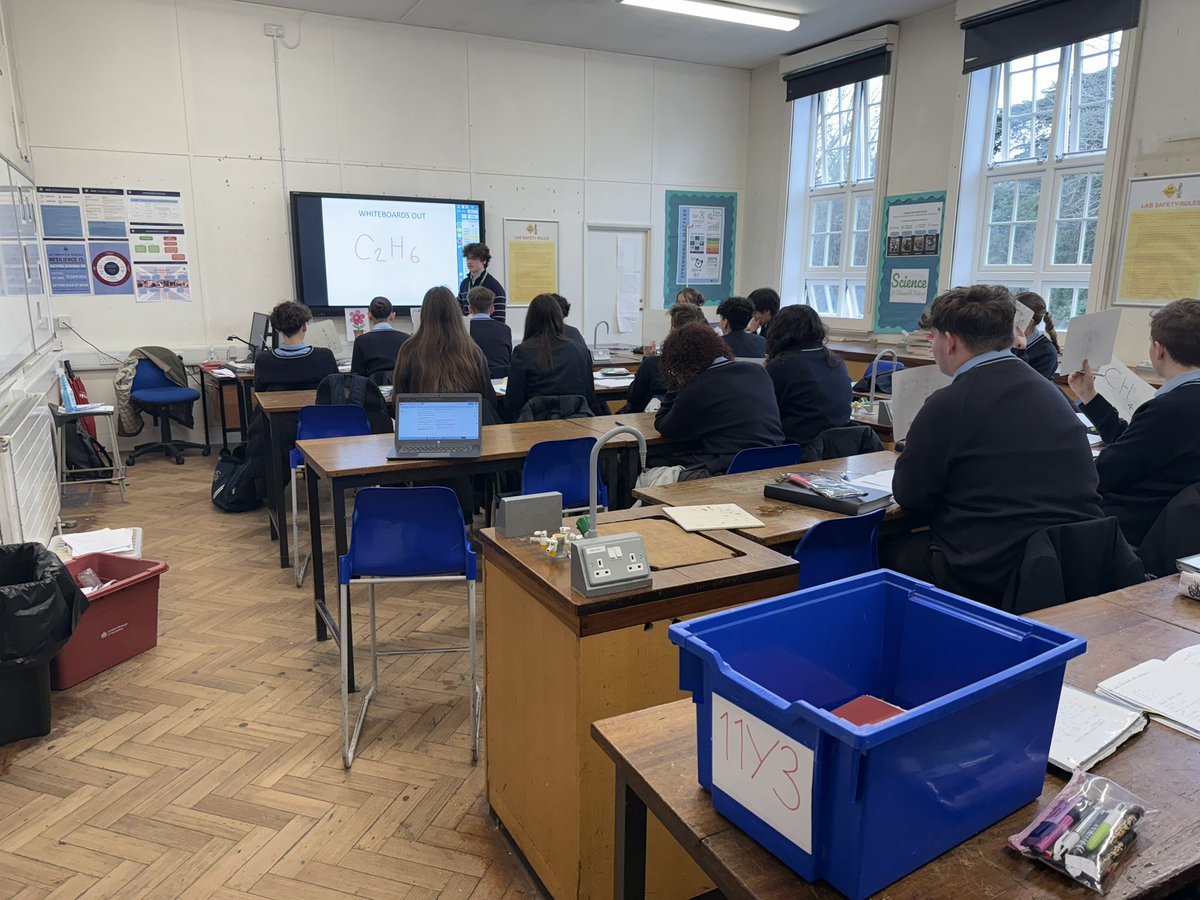 We love mini wb <a href="/ChiswickSchool/">Chiswick School</a> to ensure no students are left behind <a href="/TeachLikeAChamp/">Teach Like a Champion</a> #ambitiousandproud <a href="/Doug_Lemov/">Doug Lemov</a> 🥇🥇🥇