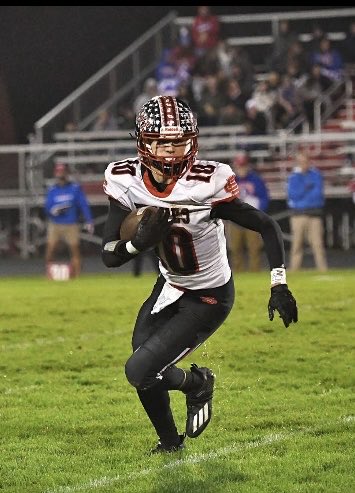 Congratulations to Easton Branaman, Gregory Hutcheson and Jairdyn Kiser. They made the IFCA Academic All-State team. Go Braves