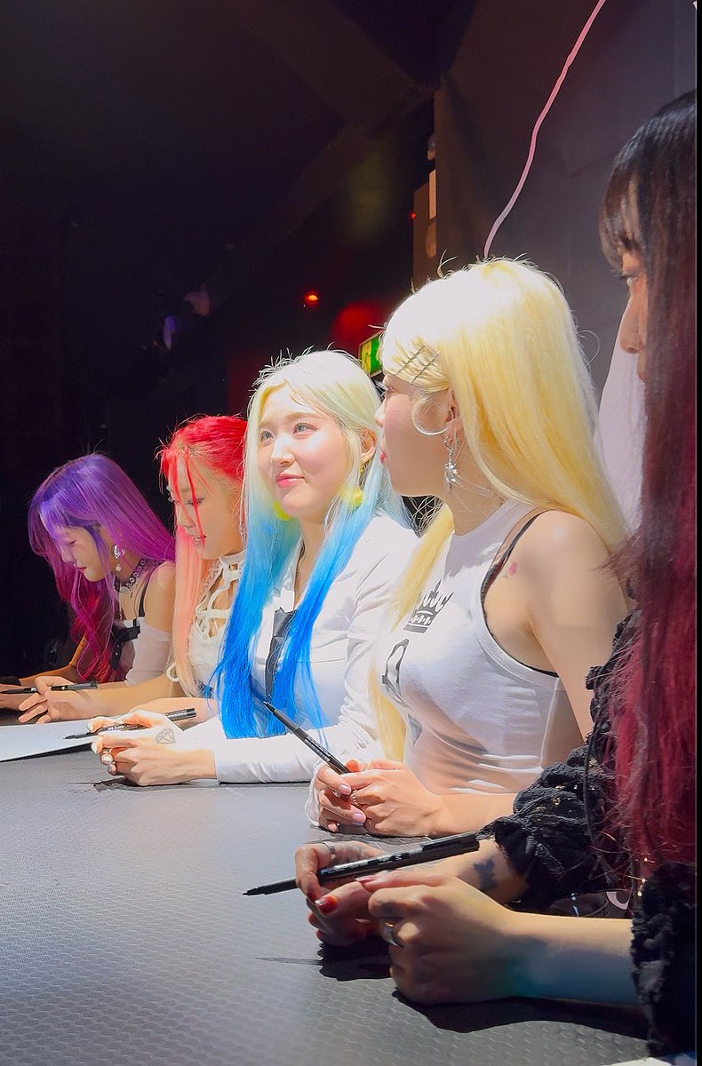 FranMcAlpine's tweet image. Thank you Rolling Quartz! 😝🤘🏻🎸⚡️

롤링쿼츠 감사합니다！😝🤘🏻🎸⚡️

❤️‍🔥❤️‍🔥❤️‍🔥❤️‍🔥❤️‍🔥

#RollingQuartz #롤링쿼츠

#RollingQuartzLondon #RollingQuartzInLondon