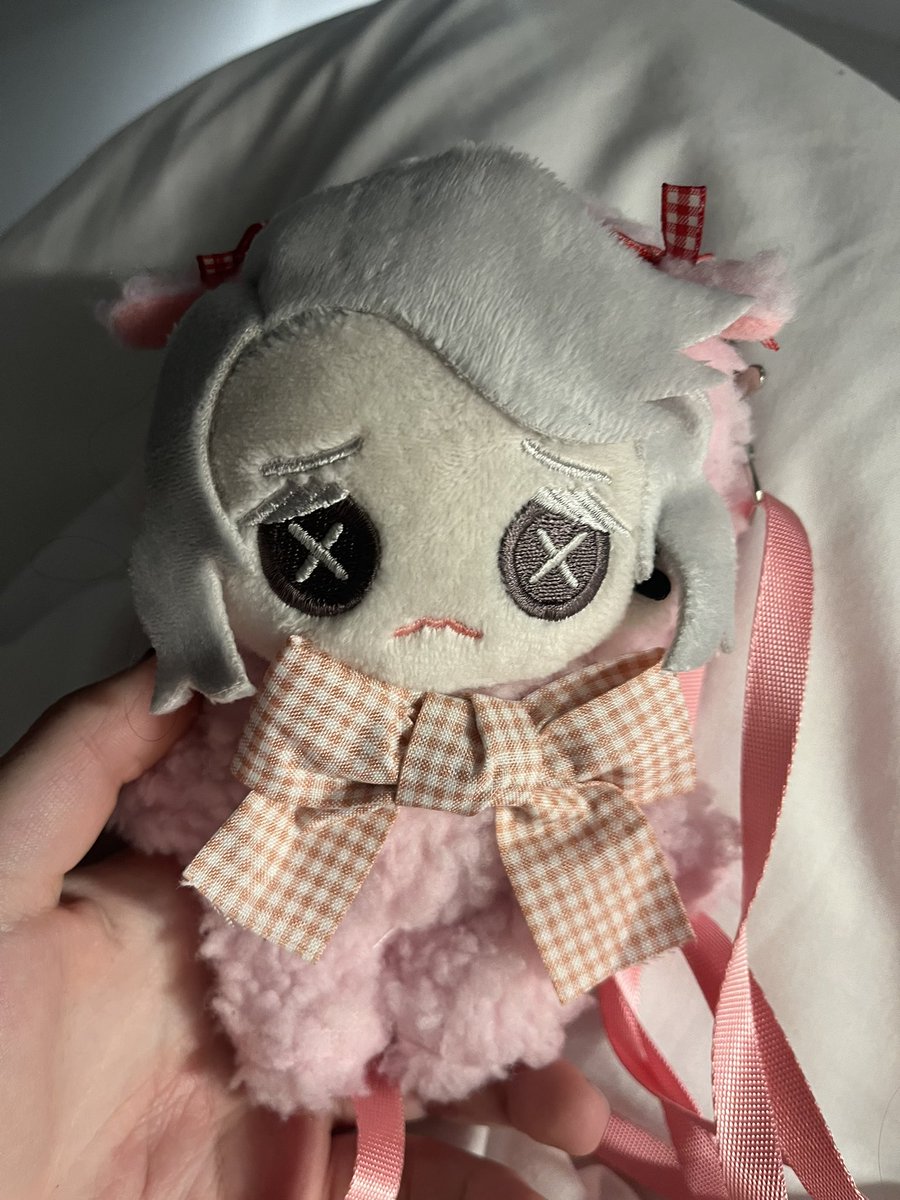 arafeffet's tweet photo. frederick kreiburg gets dressed as my sweet piano, so cute hes like a little lamb https://t.co/XofpIh6fPs